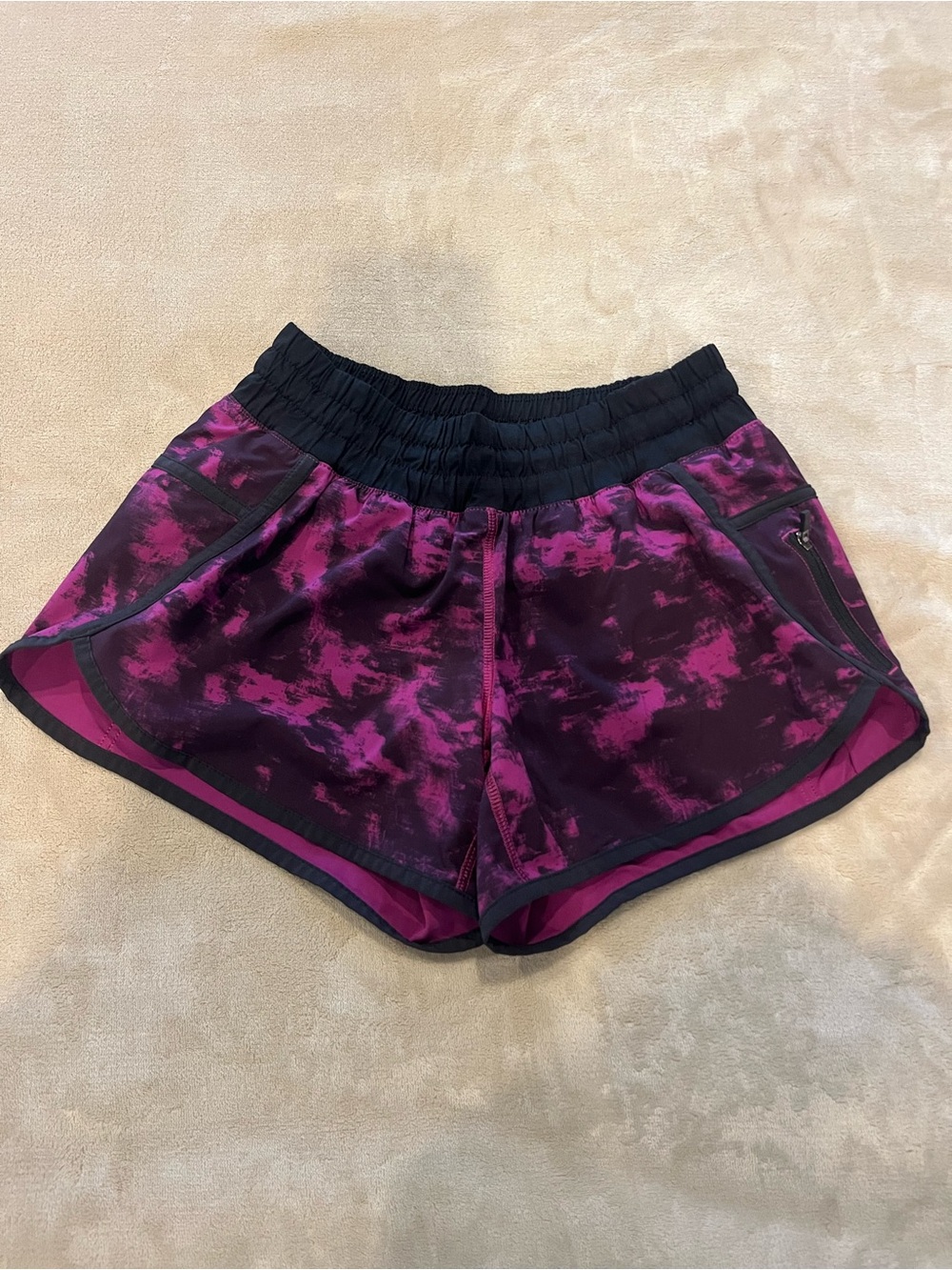 lululemon athletica Women's Pink & Black Tie-Dye Running Shorts